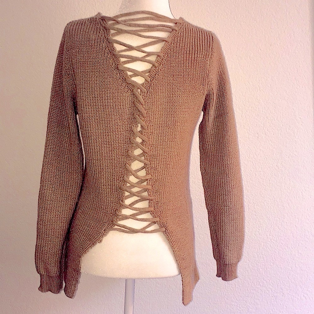 EMORY PARK NWT & NWOT Fall Sweater sexy back lace up front V neck